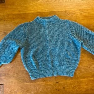 Margaret O’Leary pullover sweater in a beautiful green color.